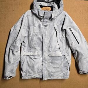 Vintage Y2K Oakley Snowboard Jacket Men’s M Regular Fit White Camo Center Logo